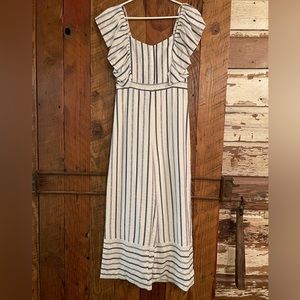 NWT Lulu’s jumpsuit cream and navy xs!